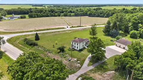 View/Area - 2458 S Madison Rd, Beloit, WI 53511 photo 3 of 8