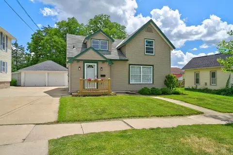 716 22nd Ave, Monroe, WI 53566