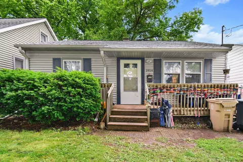 1914 Boyd Ave, Madison, WI 53704