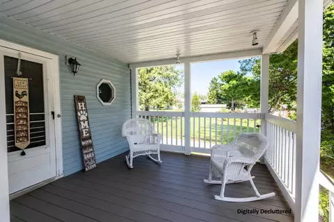 322 W Division St, Dodgeville, WI 53533