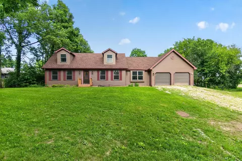 4437 S Oakley Rd, Janesville, WI 53546