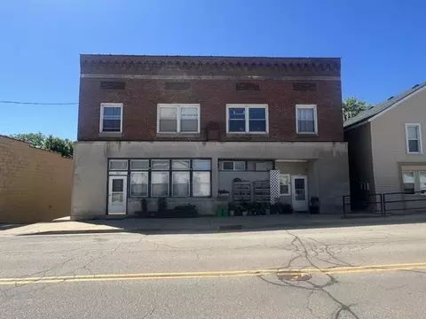 Exterior - 537 S Main St, Fall River, WI 53932 photo 1 of 5