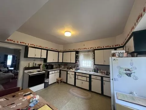 Kitchen - 537 S Main St, Fall River, WI 53932 photo 2 of 5