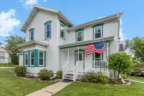 Exterior - 7 E Rollin St, Edgerton, WI 53534 photo 10 of 16