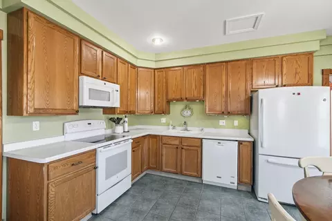 Kitchen - 7 E Rollin St, Edgerton, WI 53534 photo 3 of 3