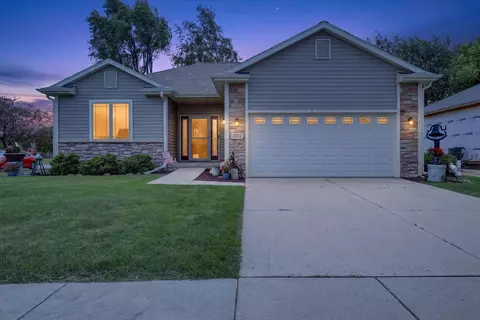 1502 N Tamarack St #18, Delavan, WI 53115
