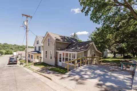 700 Railroad St, Blanchardville, WI 53516