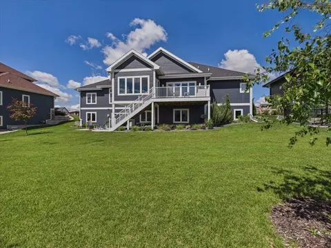2012 Paris Ln, Cottage Grove, WI 53527