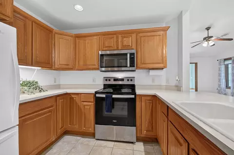 669 Springbrook Cir, Deforest, WI 53532 photo 26