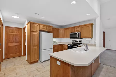 669 Springbrook Cir, Deforest, WI 53532 photo 23