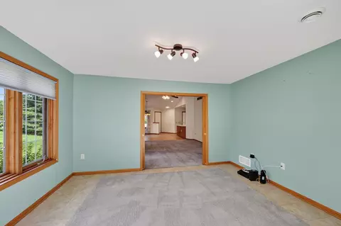 669 Springbrook Cir, Deforest, WI 53532 photo 17