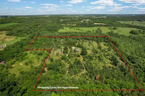 6635 Sunset Dr, Verona, WI 53593