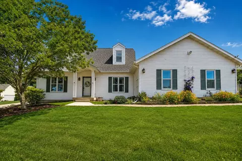 10904 Smokey Mountain Trl, Blue Mounds, WI 53517