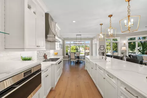 5355 Hansons Lndg #102, Madison, WI 53704