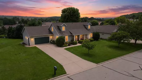 3009 Allies Ln, Cross Plains, WI 53528