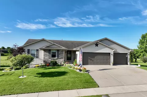1128 Crestline Dr, Milton, WI 53563
