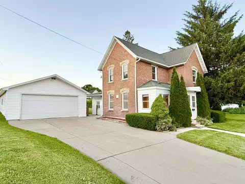 950 Cedar St, Plain, WI 53577