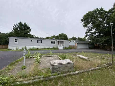 292 Ember Dr, Oxford, WI 53952
