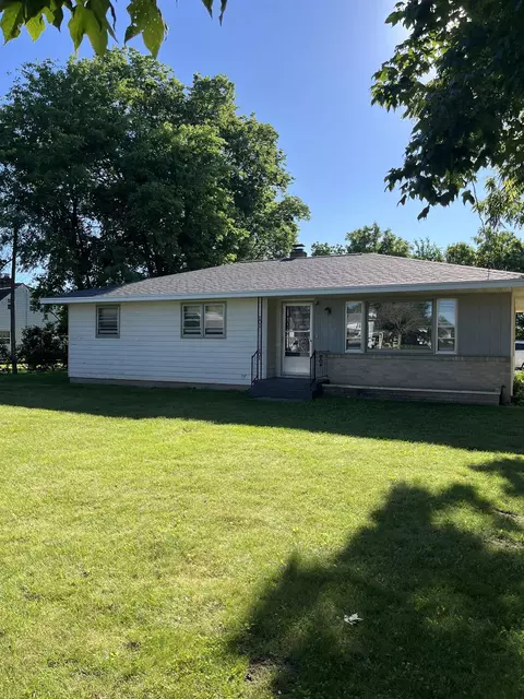 4005 S County Road T, Brodhead, WI 53520