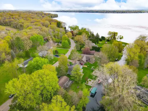 n6458 Shorewood Hills Road, Lake Mills, WI 53551