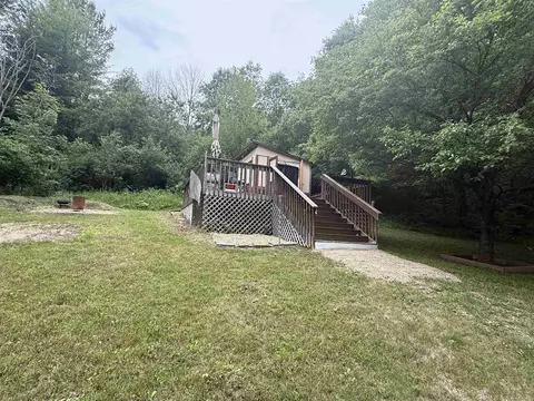 n4877 Oak Valley Lane, Elroy, WI 53929