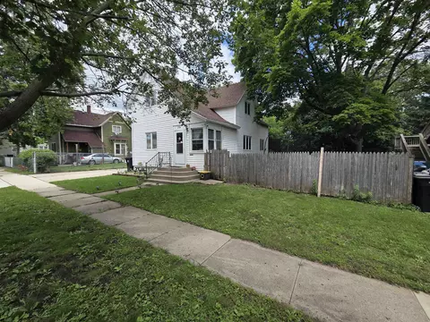 751 Elm St, Beloit, WI 53511