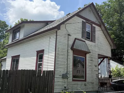 512 Roosevelt Ave, Beloit, WI 53511