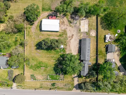 View/Area - 972 E Philhower Rd, Beloit, WI 53511 photo 2 of 4