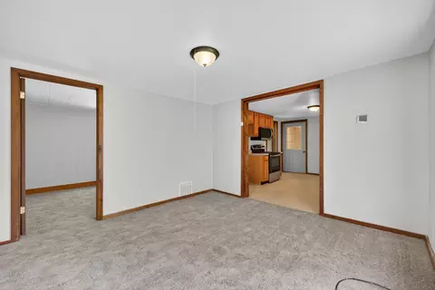 Living - 972 E Philhower Rd, Beloit, WI 53511 photo 2 of 5