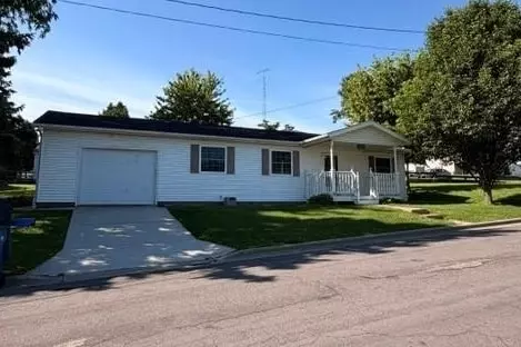 1815 22nd St, Hazel Green, WI 53811