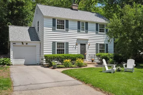 1111 Amherst Dr, Madison, WI 53705