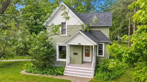 312 Polk St, Sauk City, WI 53583