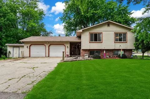 6008 Exchange St, Mcfarland, WI 53558