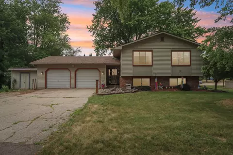 6008 Exchange St, Mcfarland, WI 53558