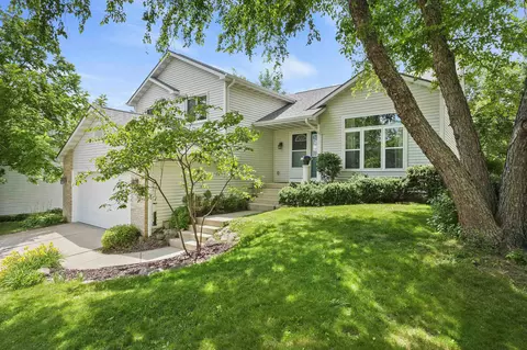 10 Byars Cir, Madison, WI 53719