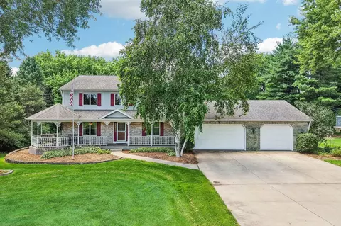 6443 Hickory Ln, Waunakee, WI 53597