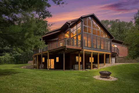 e9340 East Bay Lane, Wisconsin Dells, WI 53965