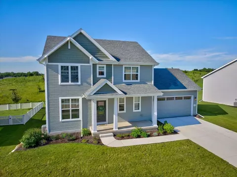 4085 Bear Tree Pkwy, Deforest, WI 53532