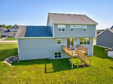 Exterior - 4085 Bear Tree Pkwy, Deforest, WI 53532 photo 8 of 8
