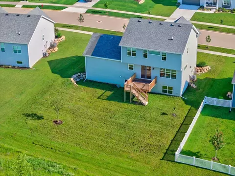 View/Area - 4085 Bear Tree Pkwy, Deforest, WI 53532 photo 1 of 2