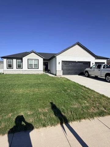 335 Crestview Ln, Lake Mills, WI 53551