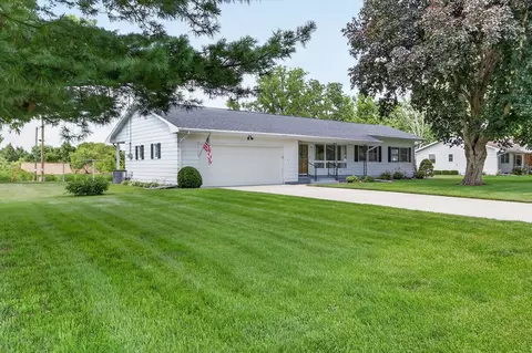 303 E Howe St, Orfordville, WI 53576