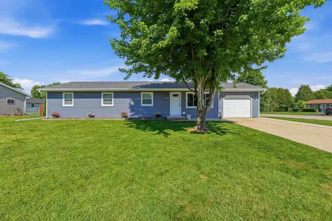 1103 Lombardi Ln, Beaver Dam, WI 53916