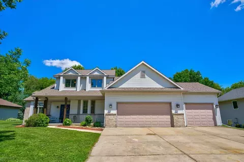 165 Dykstra Dr, Fall River, WI 53932