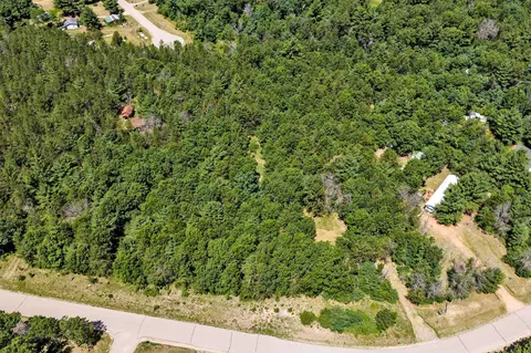 950 W Trout Valley Rd, Hancock, WI 54943