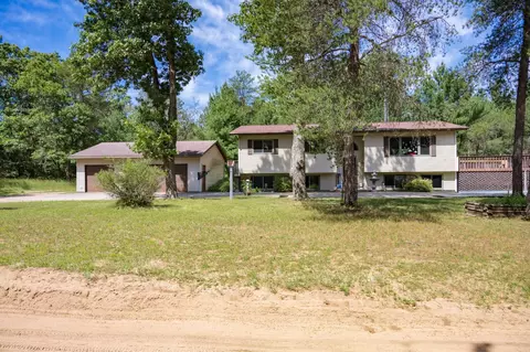 915 Deerborn Ave, Friendship, WI 53934