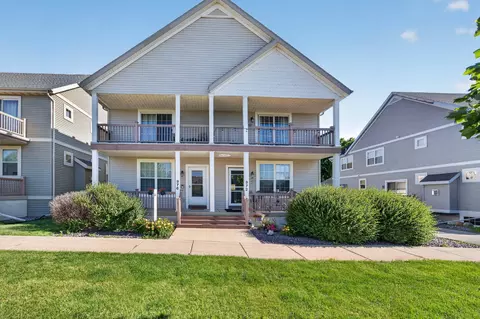 972 Stonehaven Dr, Sun Prairie, WI 53590