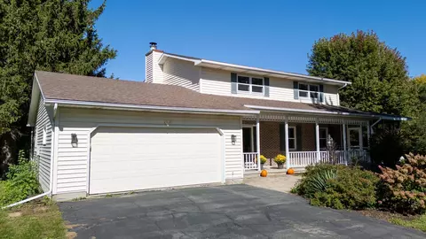 7824 Caribou Ct, Verona, WI 53593