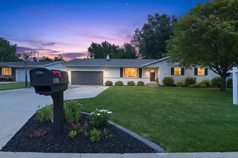 861 Blaser Ct, Sun Prairie, WI 53590