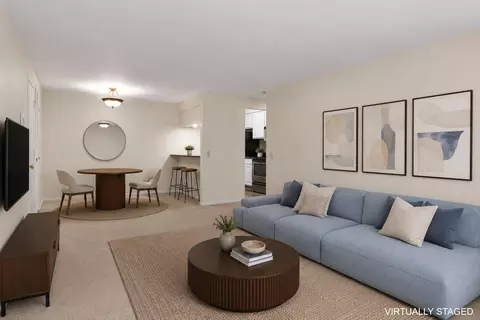 2410 Independence Ln #105, Madison, WI 53704
